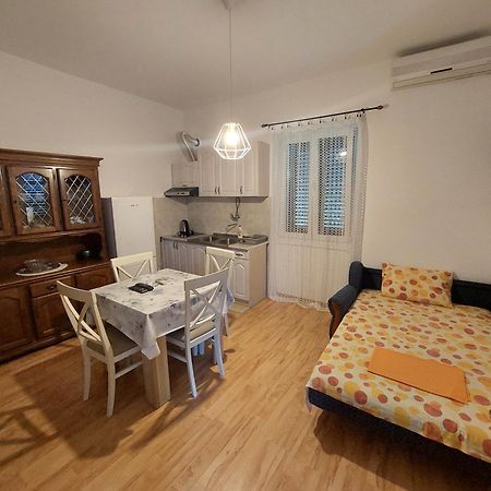 Kjara Apartments تيفات المظهر الخارجي الصورة