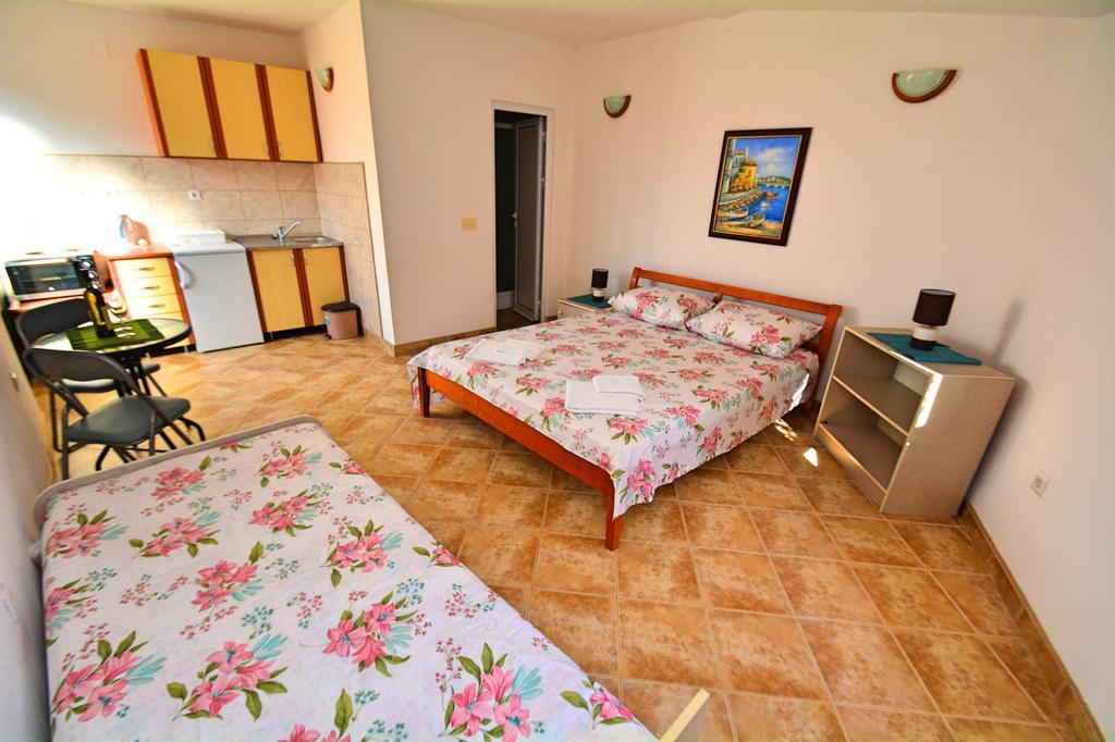 Kjara Apartments تيفات المظهر الخارجي الصورة